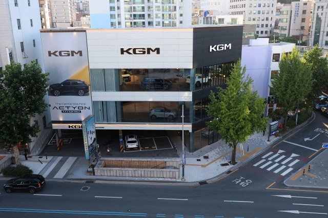 KGM, 부산 익스피리언스 센터 딜러십 운영 체제로 전환