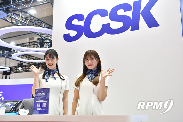 [포토] 일본 모빌리티쇼의 미녀들