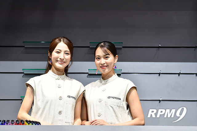 [포토] 일본 모빌리티쇼의 미녀들