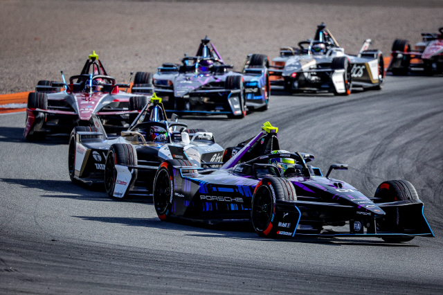 포뮬러 E 시즌 12 프리시즌 테스트, 한국타이어 'GEN3 에보 아이온 레이스' 성능 입증