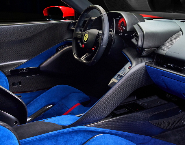 페라리, 1050마력 PHEV 슈퍼카 '849 테스타로사' 국내 공개