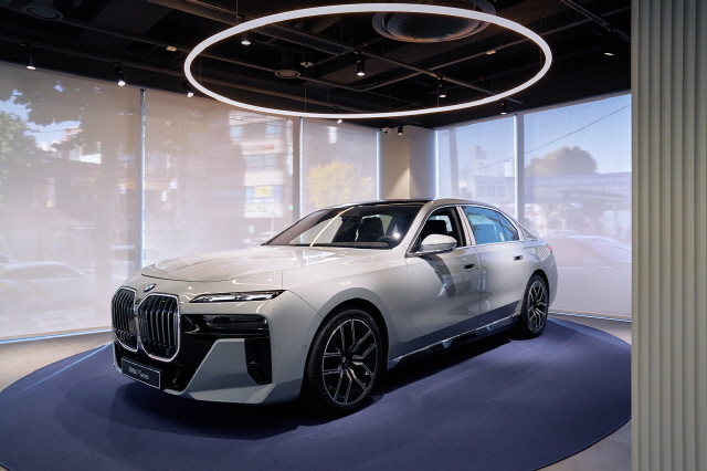 BMW 한독 모터스, 서울 용산 전시장 새롭게 단장