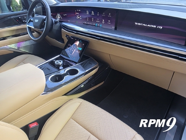 캐딜락, 플래그십 전기 SUV '에스컬레이드 IQ' 공식 발표