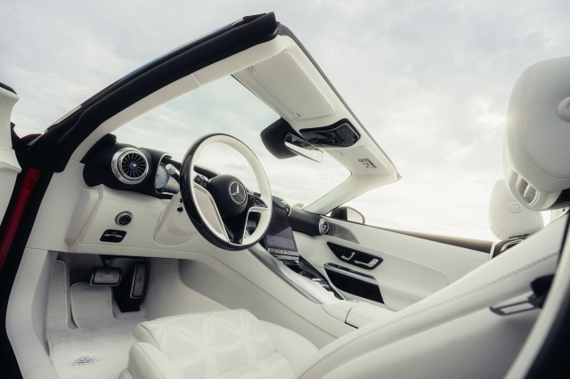 메르세데스-벤츠 코리아, '디 올-뉴 메르세데스-마이바흐 SL' 출시