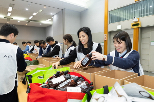 GM 한국사업장, 인천지역 취약 계층 위한 선물상자 400개 기증